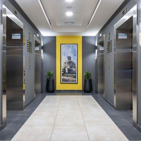 Hampton By Hilton Doha Old Town Hotell Exteriör bild