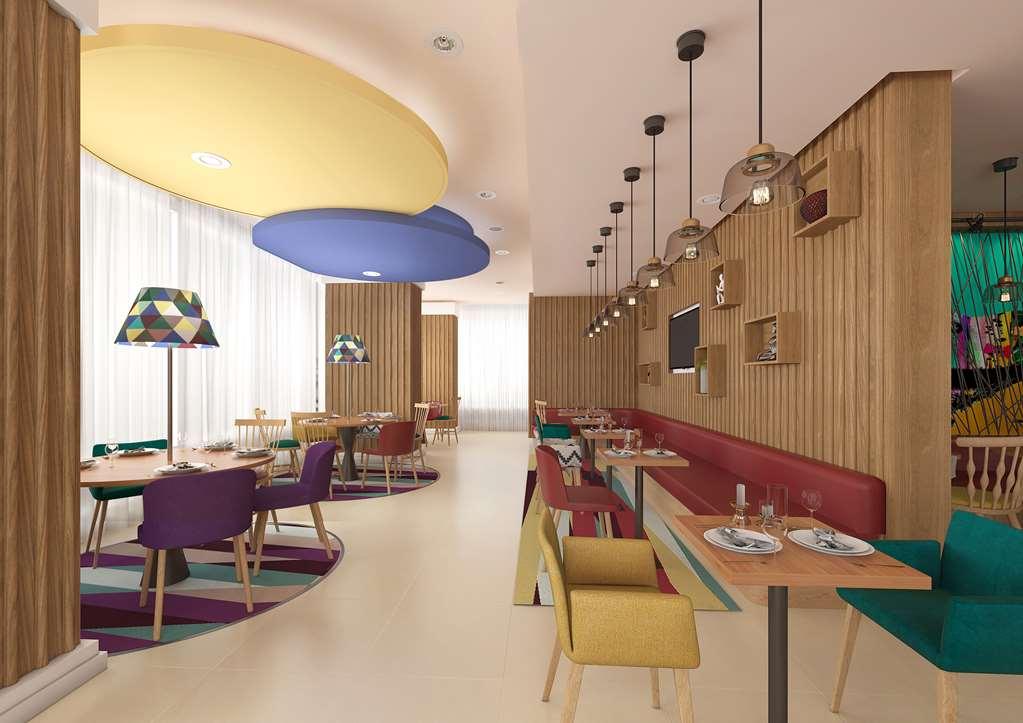 Hampton By Hilton Doha Old Town Hotell Restaurang bild