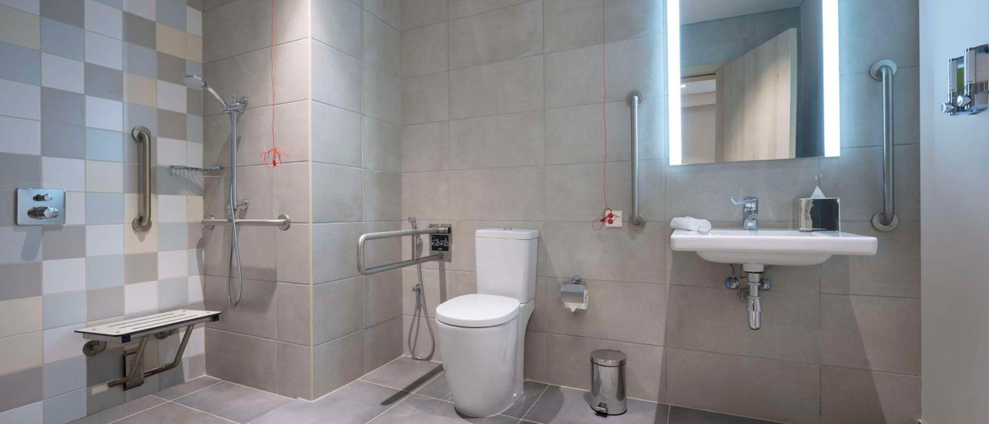 Hampton By Hilton Doha Old Town Hotell Exteriör bild