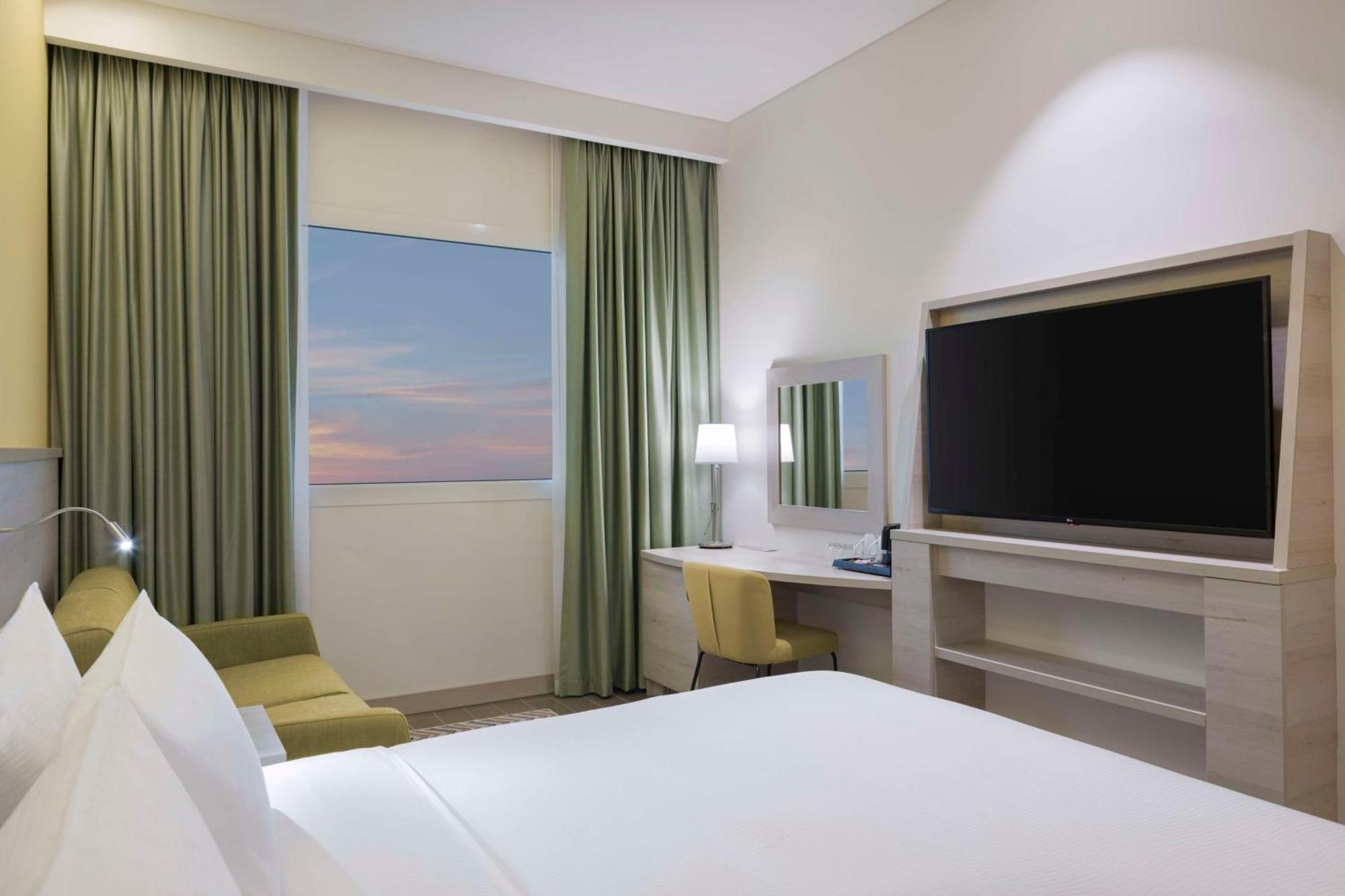 Hampton By Hilton Doha Old Town Hotell Exteriör bild
