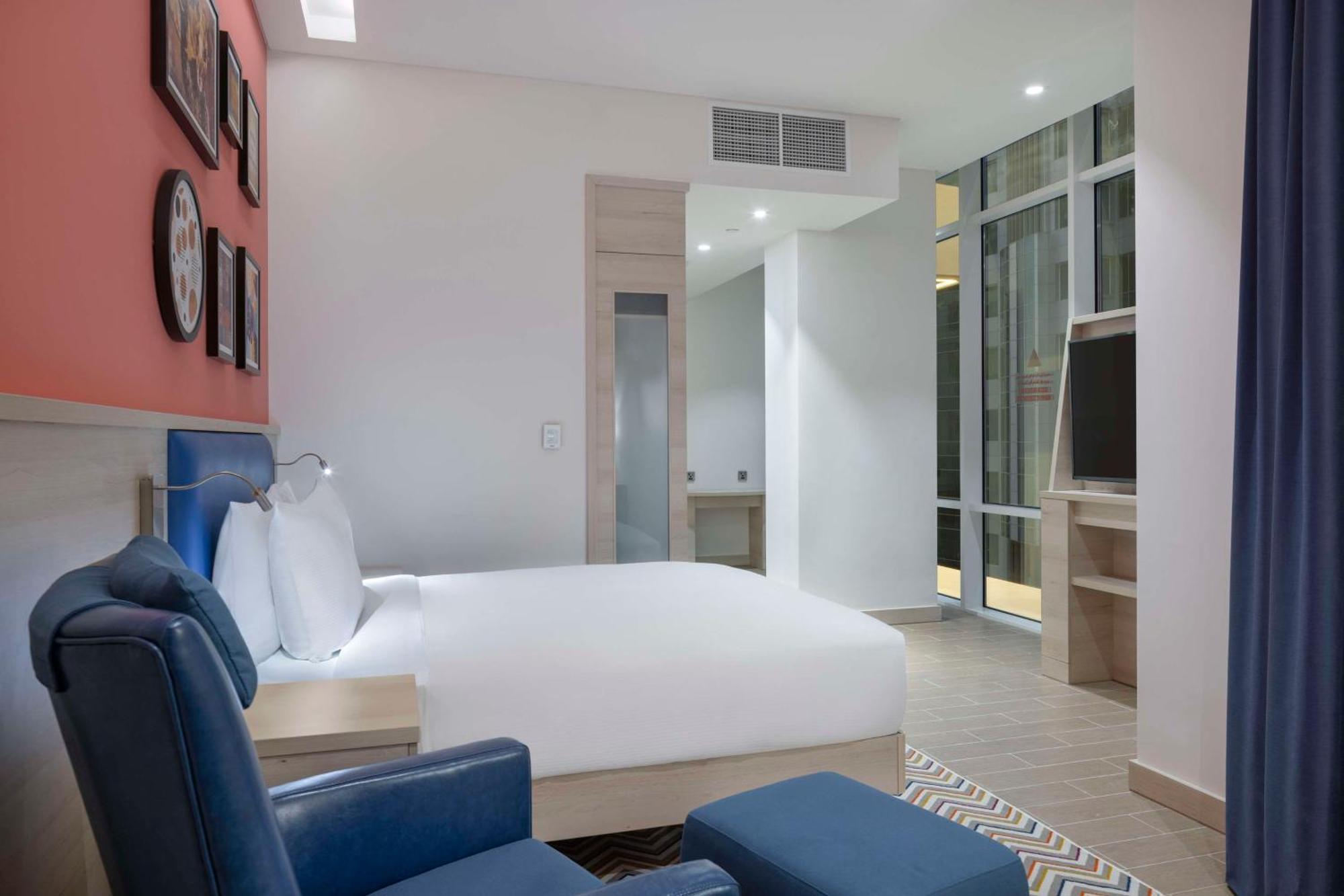 Hampton By Hilton Doha Old Town Hotell Exteriör bild